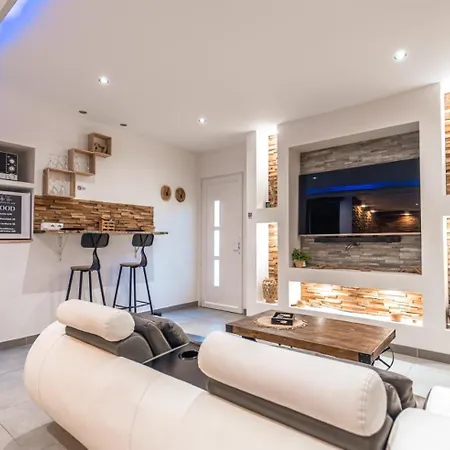 Bed & Breakfast Wood 47 Precy-sur-Oise